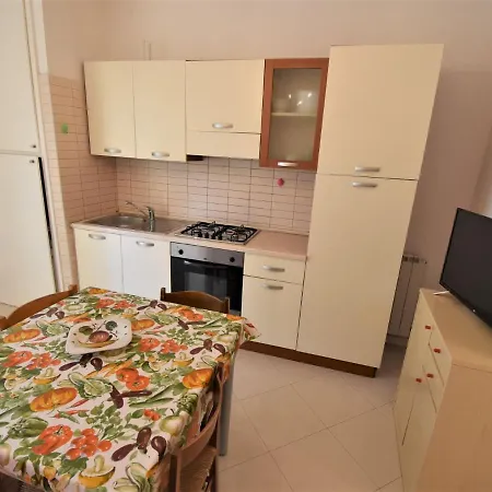 Locazione Turistica Girasole-1 * Llido Degli Estensi